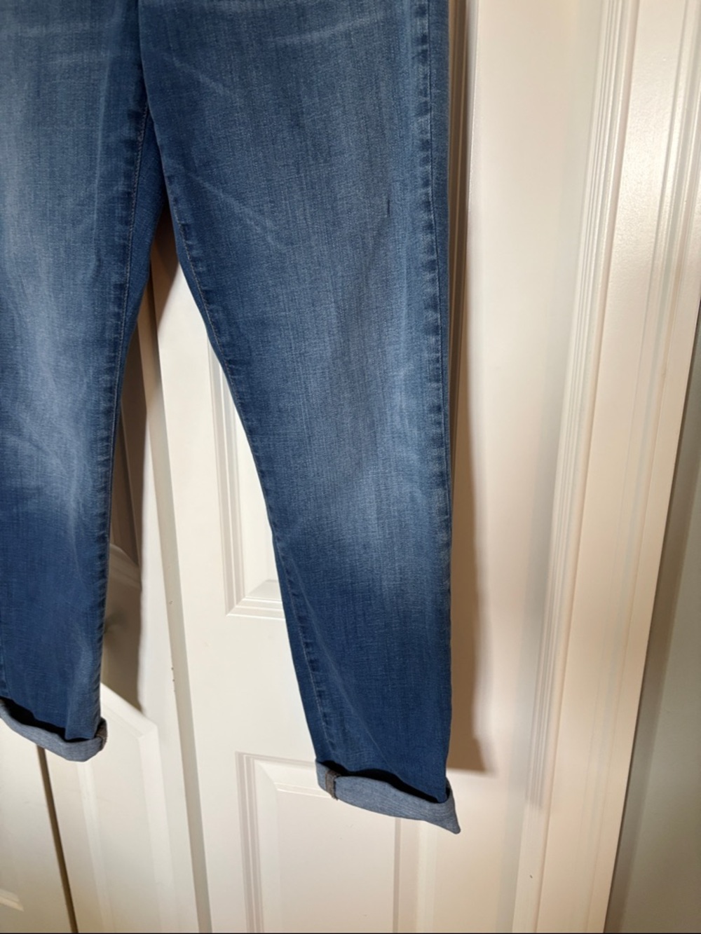 J. Jill Women's Boyfriend Jeans in Medium Blue Wash - Picture 7 of 13